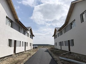 Casa de vânzare 4 camere, în Voluntari, zona Nord