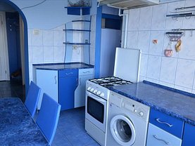 Apartament de închiriat 3 camere în Targu Mures, Semicentral