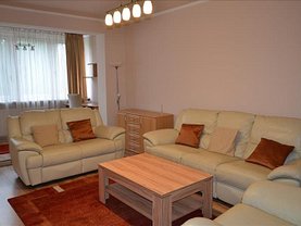 Apartament de închiriat 3 camere, în Târgu Mureş, zona Aleea Carpaţi