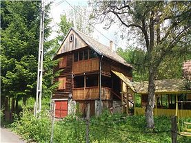 Casa 5 camere în Deda, Central