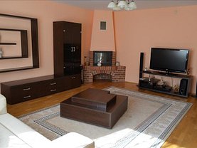 Casa de vânzare 5 camere, în Târgu Mureş, zona Unirii