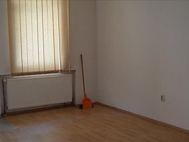 Închiriere birou