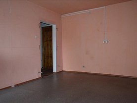 Vânzare spaţiu comercial