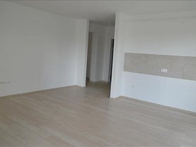 Închiriere spaţiu comercial