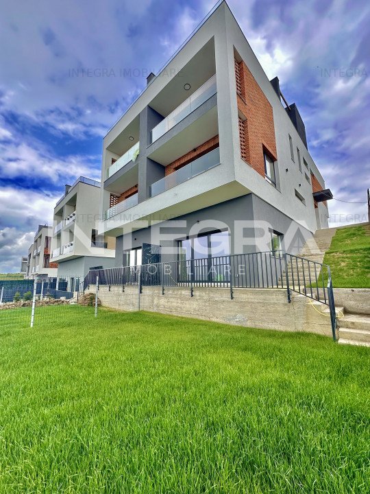Vand Casa Nou | 193Mp cu Terasa Panoramica 65Mp | Parcare | Cart. Tineretului