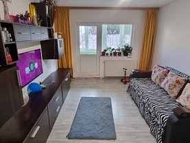 Apartament de vânzare 3 camere, în Brasov, zona Tractorul