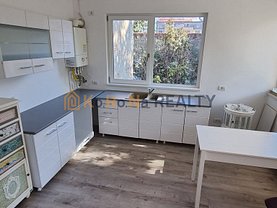 Apartament de închiriat 2 camere, în Braşov, zona 15 Noiembrie