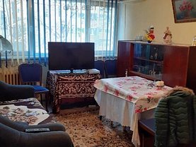 Apartament de vânzare 3 camere, în Bucureşti, zona Obor
