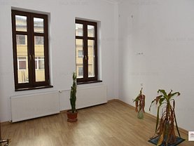 Casa de închiriat 5 camere, în Bucuresti, zona Stefan cel Mare
