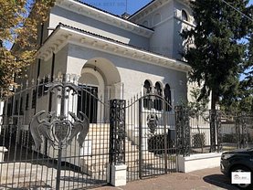 Casa de închiriat 17 camere, în Bucureşti, zona Universitate