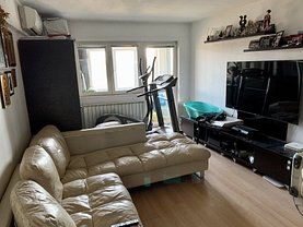 Apartament de vânzare 3 camere, în Bucureşti, zona Unirii
