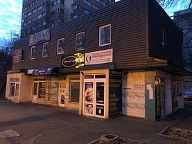 Închiriere spaţiu comercial