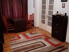 Apartament de inchiriat 3 camere, în Constanta, zona Central