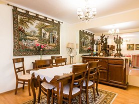 Casa de vânzare 4 camere, în Constanta, zona Boreal