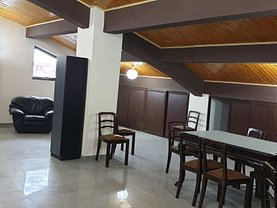 Apartament de vânzare 3 camere, în Bucuresti, zona Straulesti