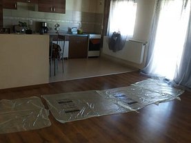 Apartament de închiriat 4 camere, în Ghiroda