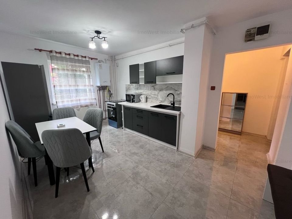 Girocului-Spitalul Judetean | 3 camere | Centrala proprie | Etaj 1