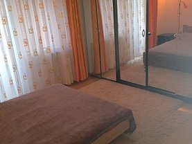 Apartament de vânzare 3 camere, în Cluj-Napoca, zona Manastur