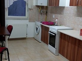Apartament de închiriat 3 camere, în Cluj-Napoca, zona Buna Ziua