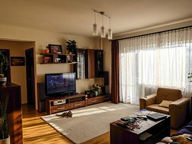 Apartament de vânzare 3 camere, în Cluj-Napoca, zona Bună Ziua