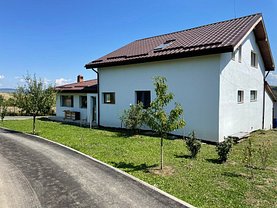 Casa de vânzare 4 camere, în Chinteni