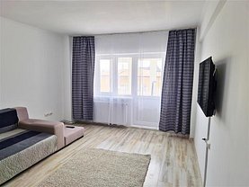 Apartament de închiriat 3 camere, în Râmnicu Vâlcea, zona Central