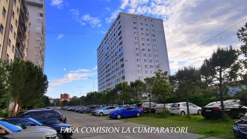 APARTAMENT 4 CAMERE, BLOC NOU