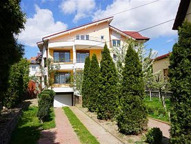Casa de închiriat 8 camere, în Râmnicu Vâlcea, zona Nord