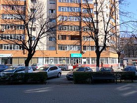 Închiriere spaţiu comercial