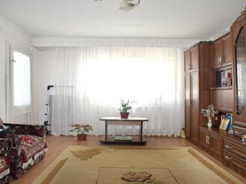 Apartament de vânzare 3 camere în Buzau, Brosteni