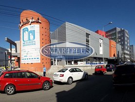 Vânzare spaţiu comercial