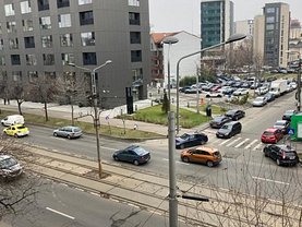 Apartament de închiriat 3 camere, în Bucureşti, zona Unirii