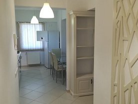 Apartament de închiriat 3 camere, în Bucureşti, zona Splaiul Independenţei