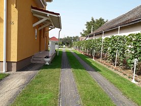 Casa de vânzare 4 camere, în Moşniţa Nouă