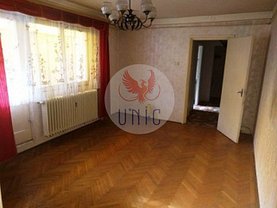 Apartament de vânzare 3 camere în Craiova, Calea Bucuresti