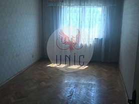 Apartament de vânzare 4 camere în Craiova, Sarari