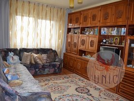 Apartament de vânzare 3 camere, în Craiova, zona Sărari