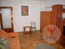 Apartament de vânzare 3 camere, în Craiova, zona Central