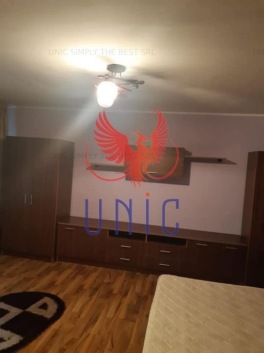 Garsoniera decomandata -Brazda lui Novac