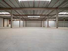 Închiriere spaţiu industrial