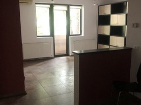 Apartament de închiriat 4 camere, în Bucureşti, zona Unirii