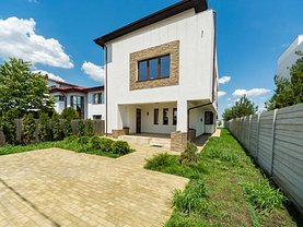 Casa de vânzare 8 camere, în Otopeni