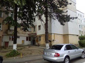 Apartament de vânzare 4 camere în Botosani, Central