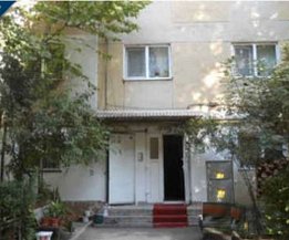 Apartament de vânzare 3 camere, în Botoşani, zona Sud
