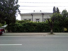 Casa de vânzare 4 camere, în Botosani, zona Central
