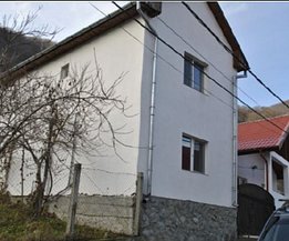 Casa de vânzare 6 camere, în Robeşti