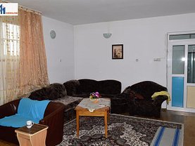 Apartament de vânzare 3 camere, în Catamaresti-Deal