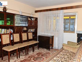 Apartament de vânzare 3 camere, în Botosani, zona Sud-Vest