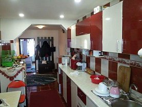Apartament de vânzare 3 camere, în Botoşani, zona Nord-Vest