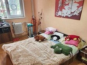 Apartament de vânzare 3 camere, în Timişoara, zona Complex Studenţesc
